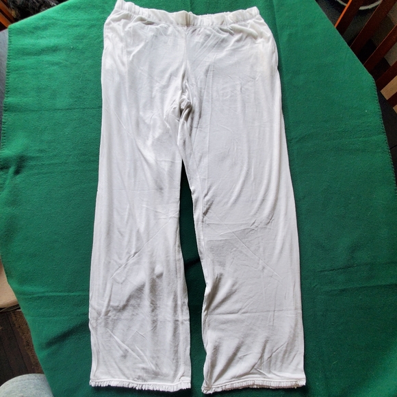 Victoria's Secret white lounge pants - Picture 2 of 9
